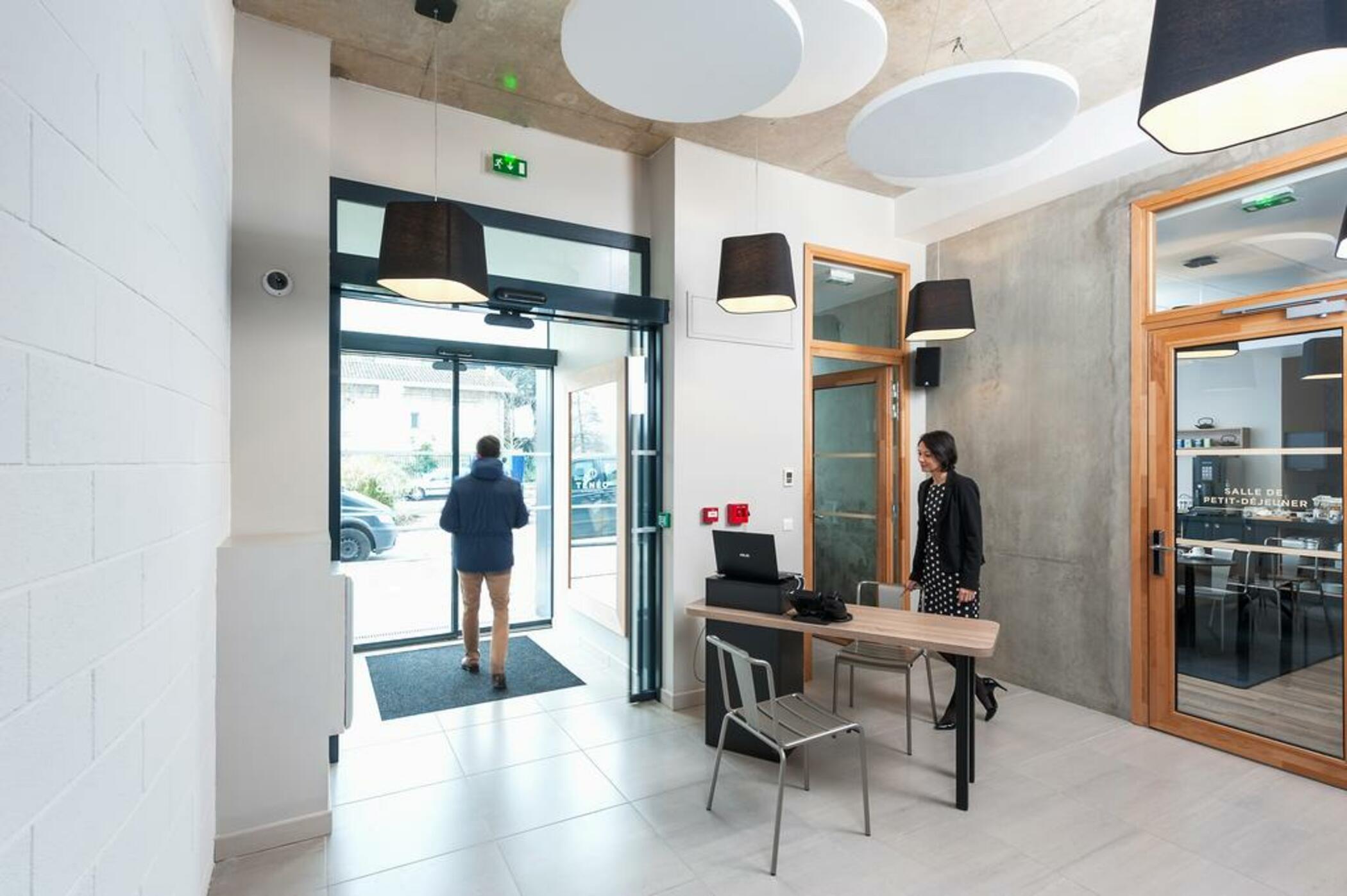 Teneo Apparthotel Talence - Espeleta Экстерьер фото